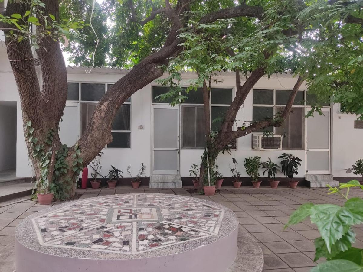 Vatika Homestay Varanasi Eksteriør billede