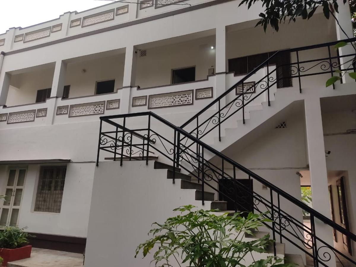 Vatika Homestay Varanasi Eksteriør billede