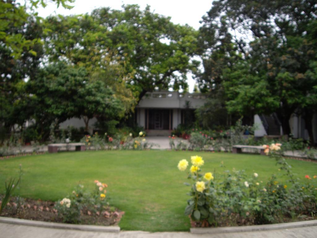 Vatika Homestay Varanasi Eksteriør billede