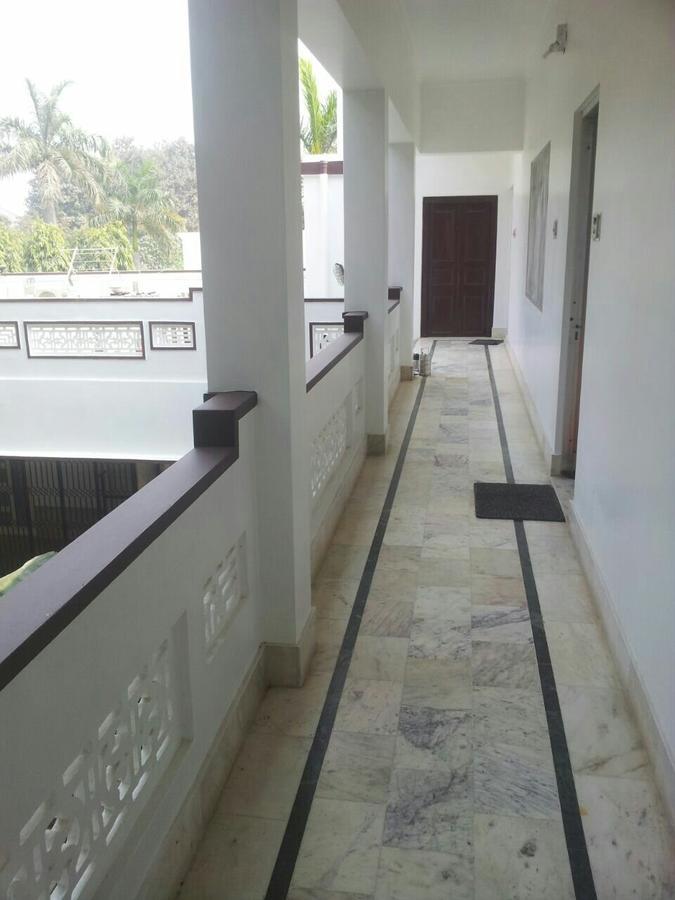 Vatika Homestay Varanasi Eksteriør billede